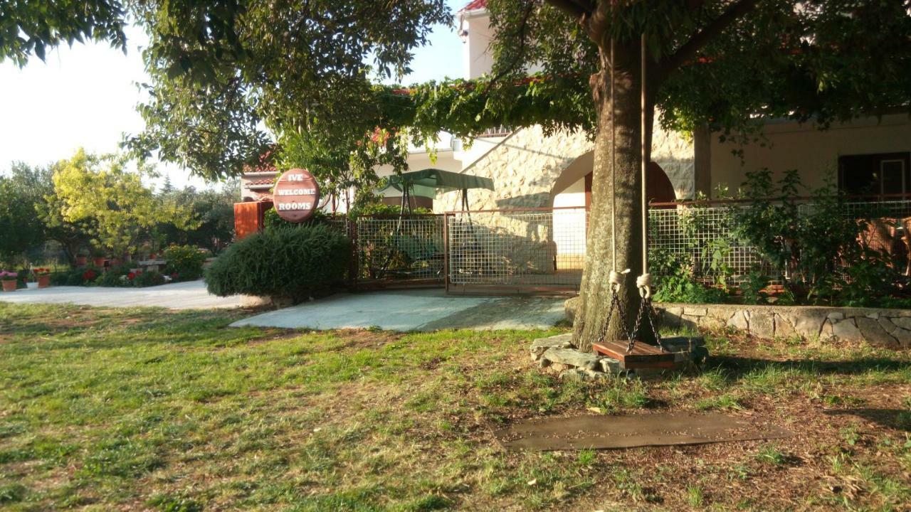 Rooms Ive Lozovac Esterno foto