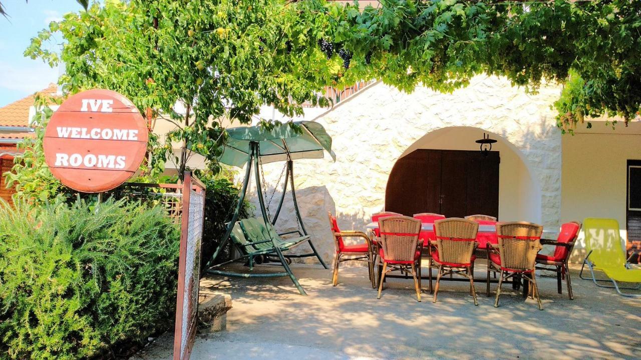 Rooms Ive Lozovac Esterno foto